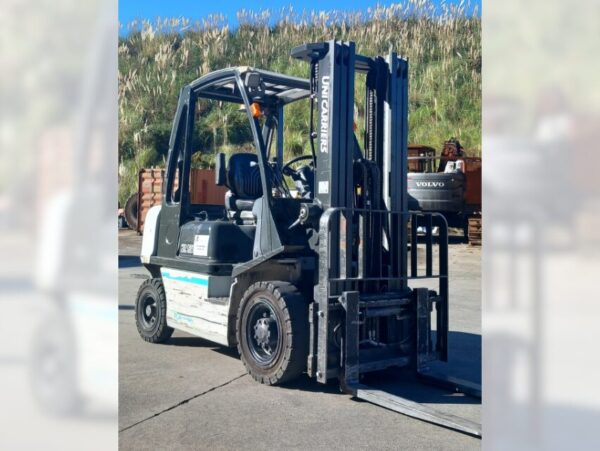 Usada DX25 chasis Y1D2E707089 (3)